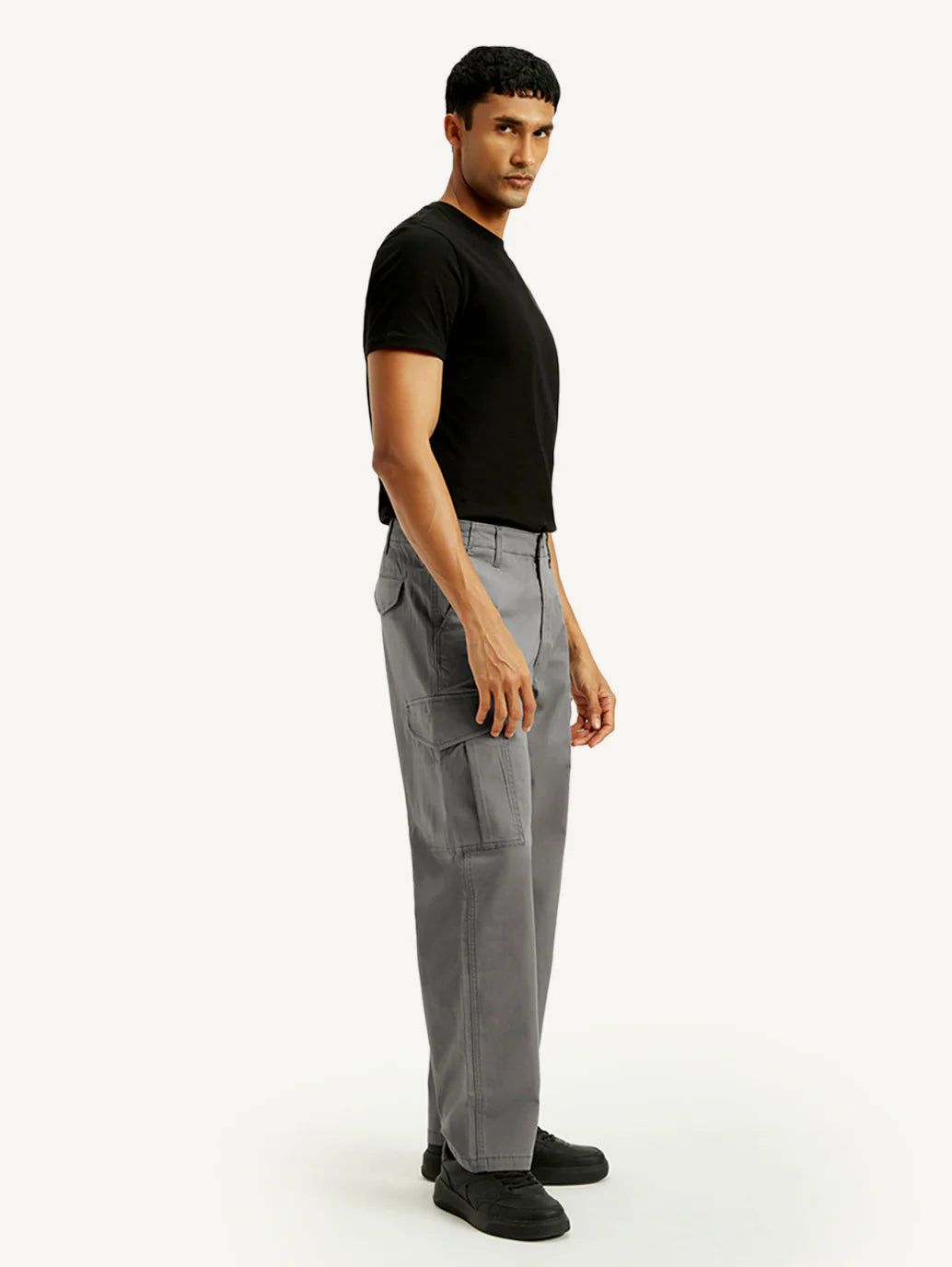 Grey Mid Rise Baggy Fit Cargo Trousers for Men Designed for Comfort and Style