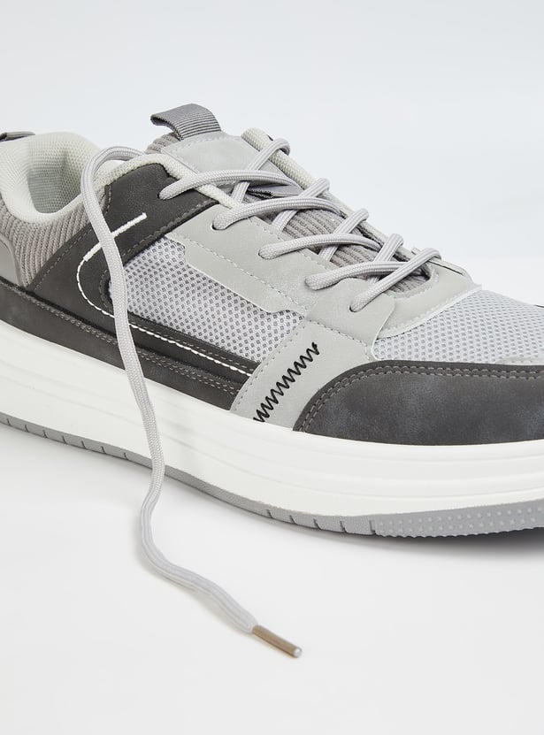Durable Men Colorblock Sneakers with Flexible Outsole and Modern Stylish Design