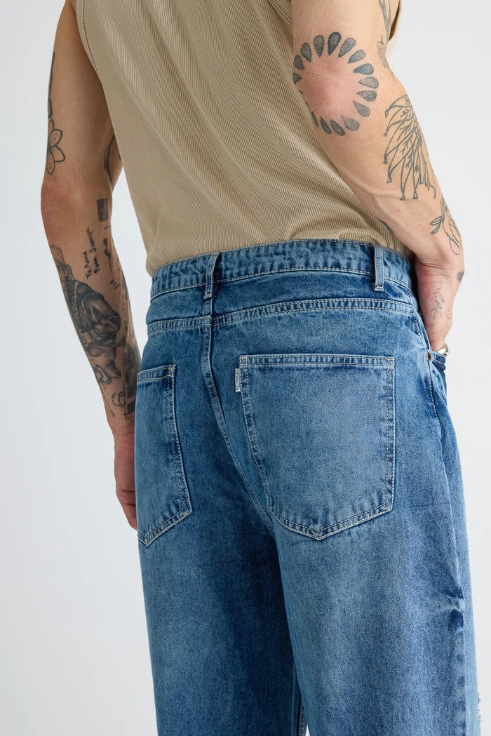 Mid Blue Distressed Straight Leg Jeans for Men with Classic and Contemporary Style