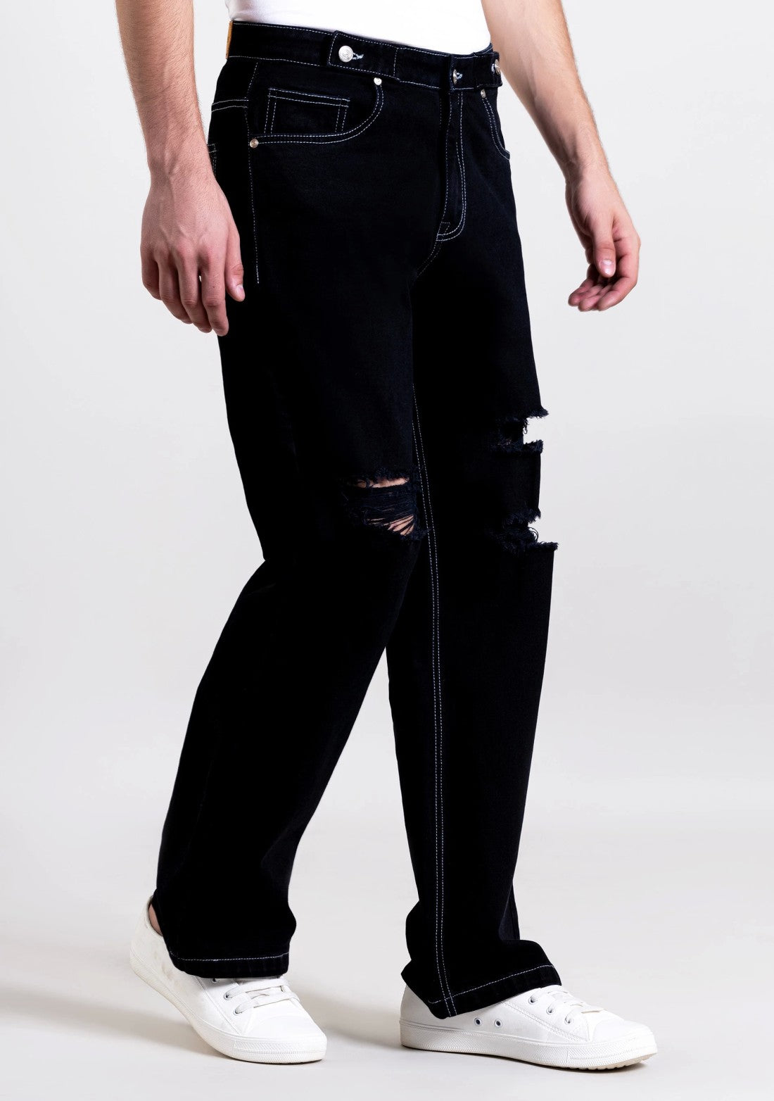 Black Wide Leg Denim Jeans for Men Designed for Casual and Street Style Outfits