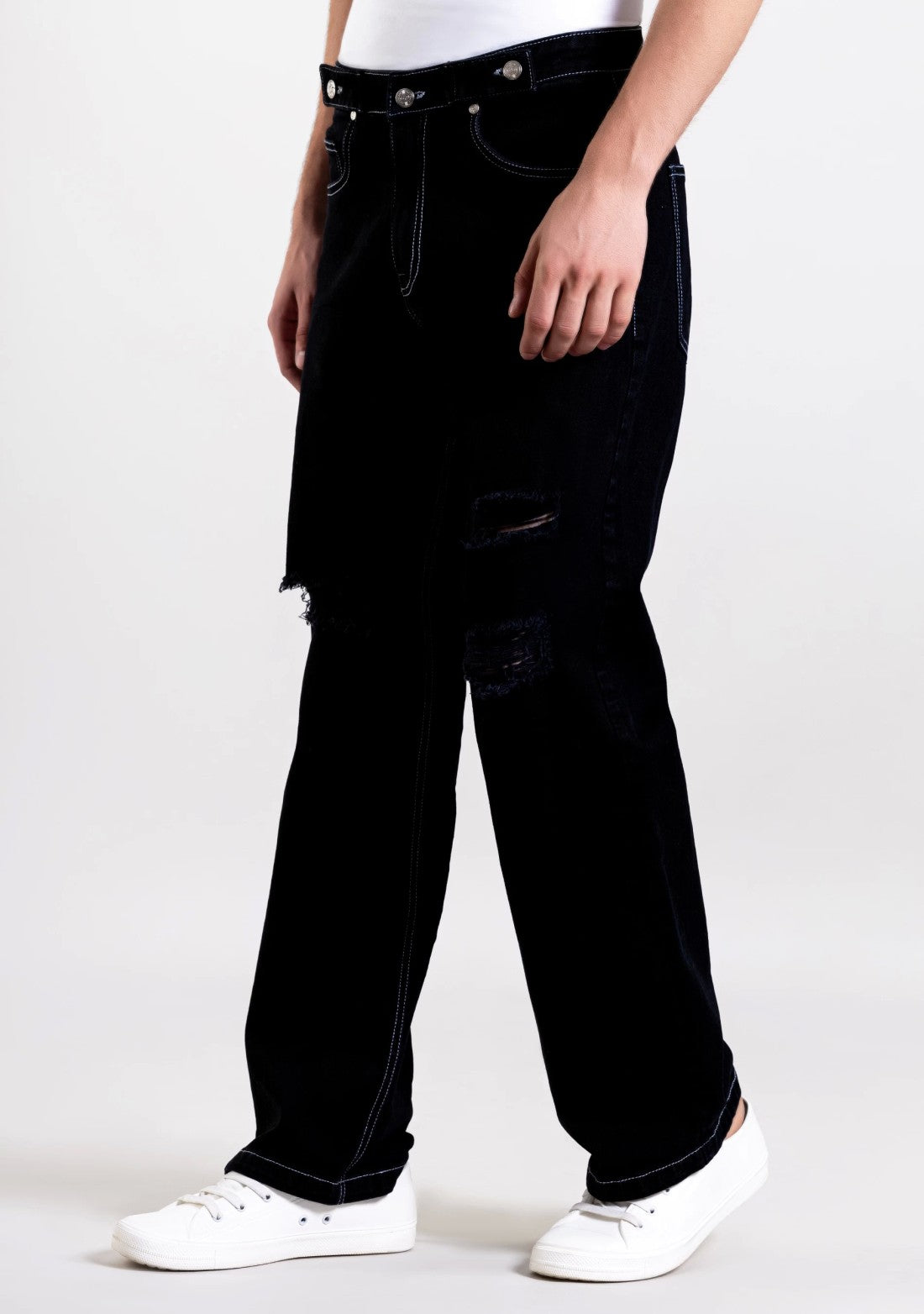 Black Wide Leg Denim Jeans for Men Designed for Casual and Street Style Outfits