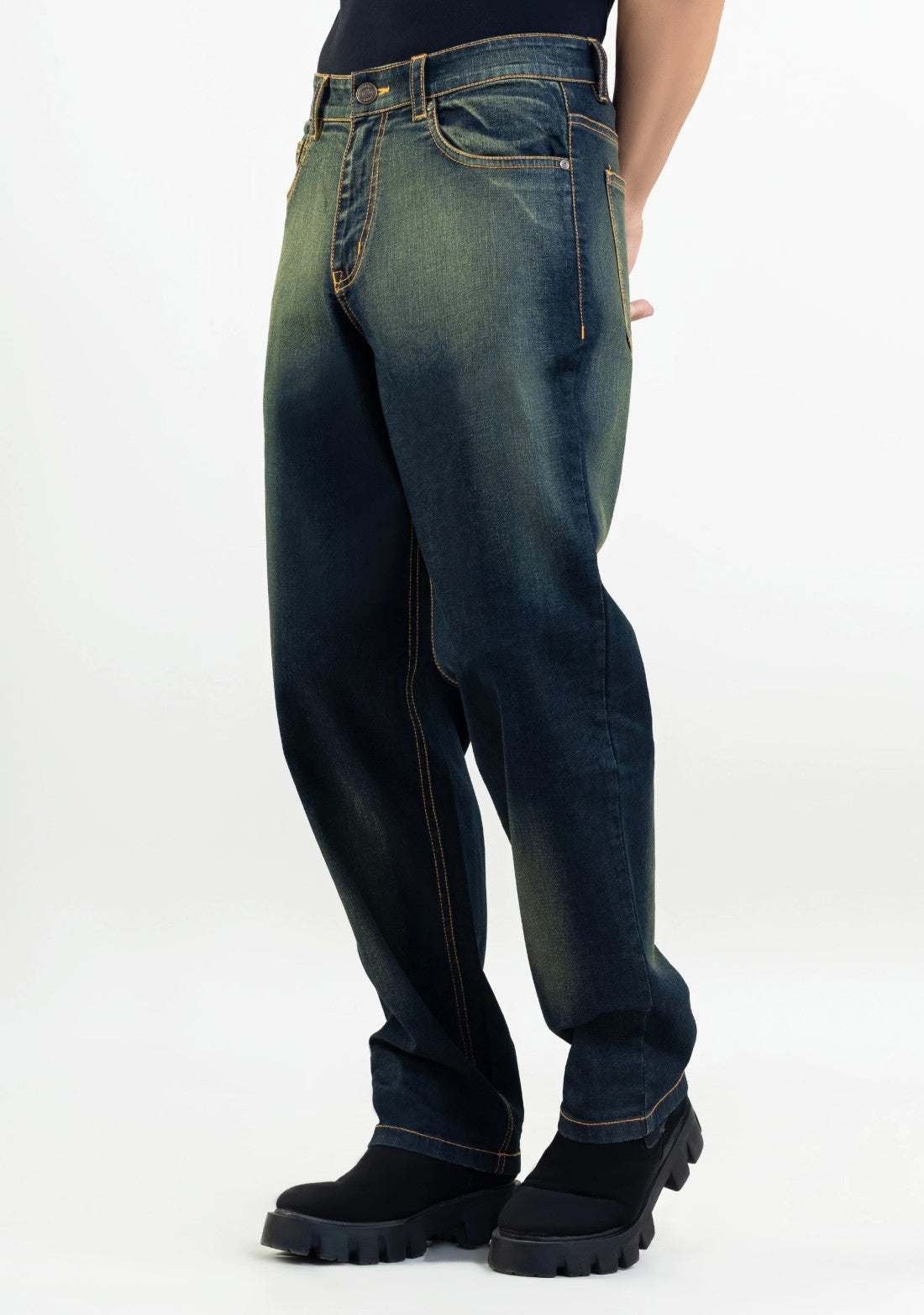 Relaxed Straight Fit Denim Jeans for Men Designed for Comfort and Style