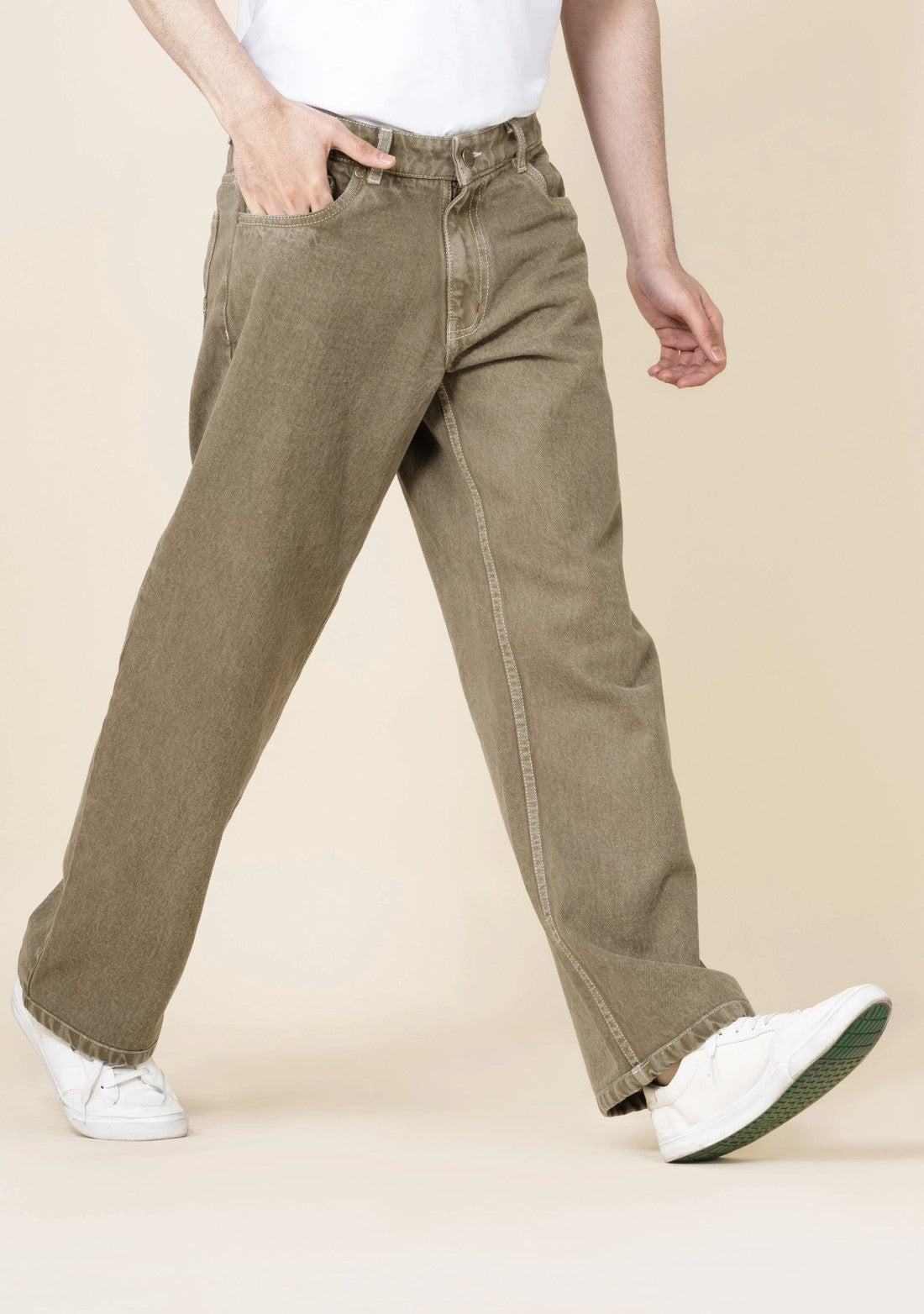 Brown Wide Leg Jeans for Men with Modern Look and Durable Fabric for Daily Use