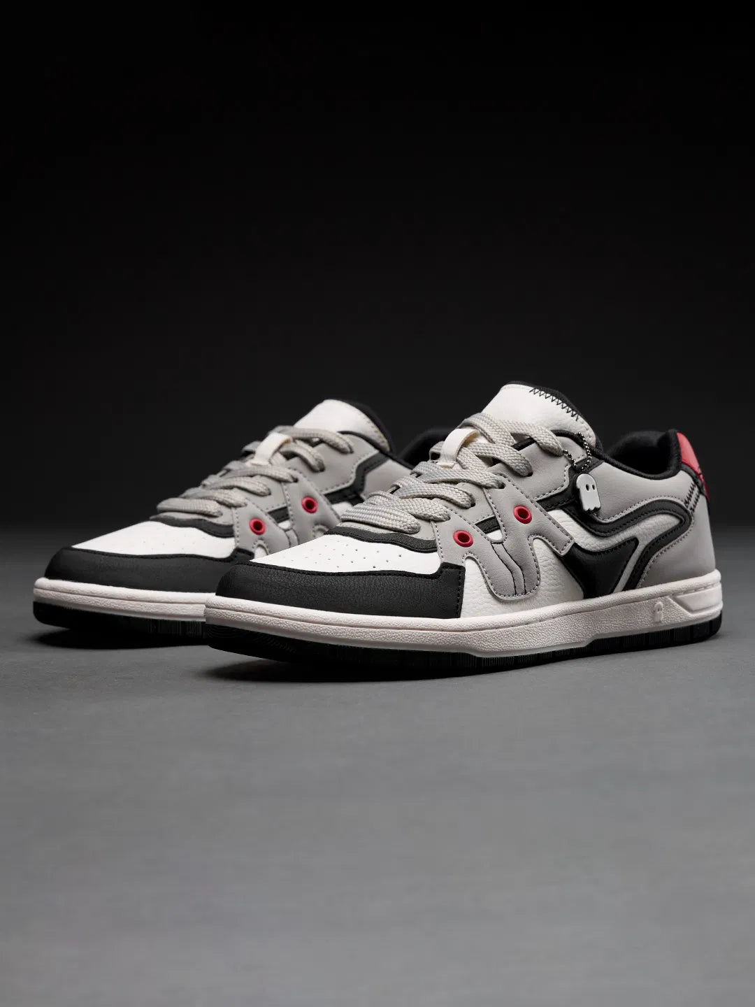 Fashionable Tokyo Men Low Top Sneakers with Breathable Fabric and Supportive Fit