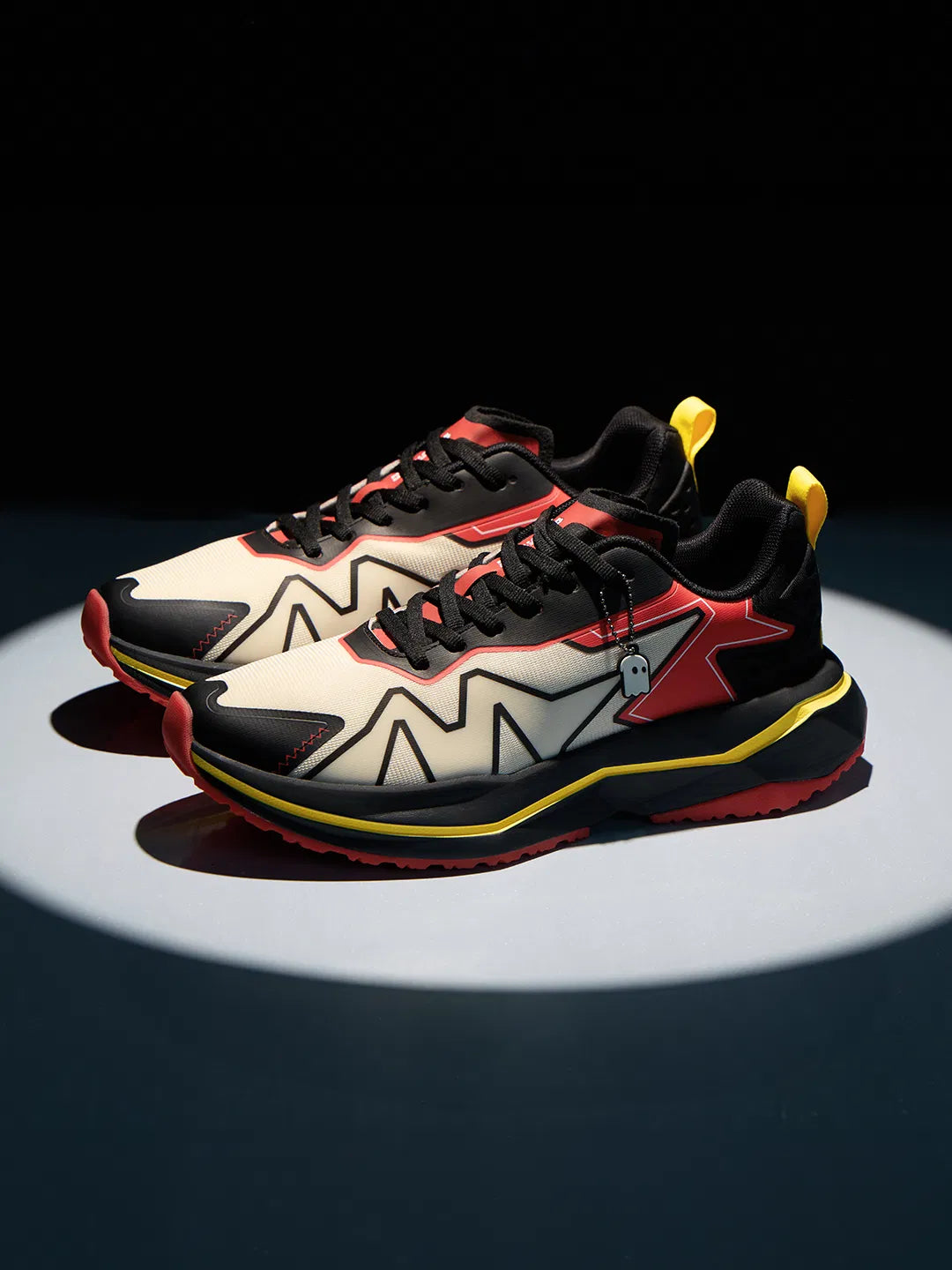 High Performance Men Low Top Sneakers with Comfortable Padding and Long Lasting Durability