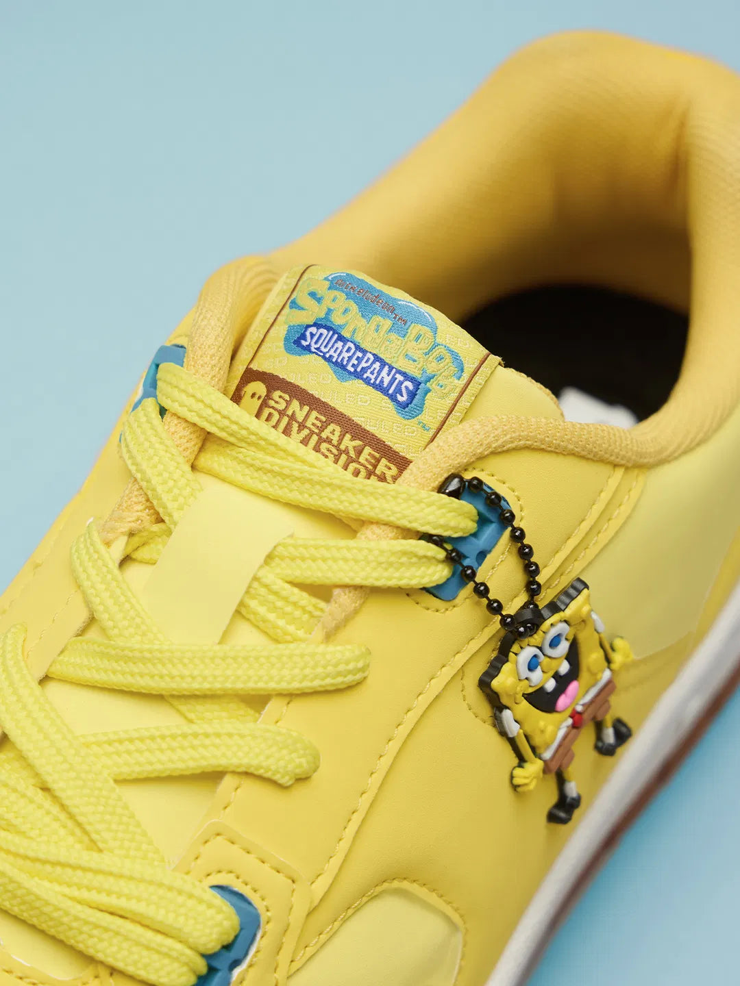 Comfortable Under The Sea Women Low Top Sneakers with Shock Absorption and Flexible Sole