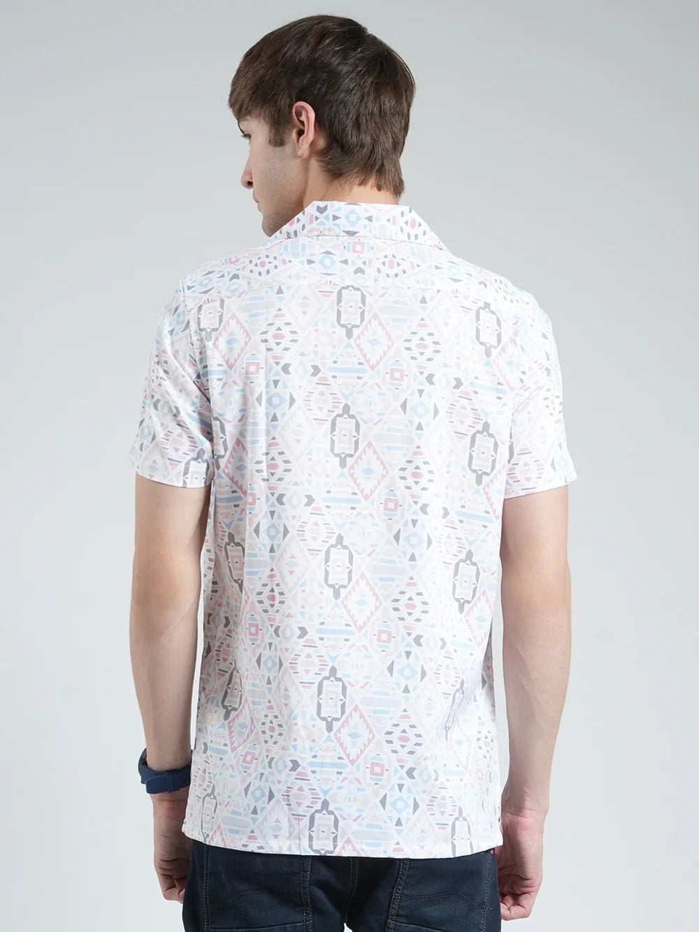 Fashionable Men’s Shirt in White with Half Sleeves and Printed Collar Accent