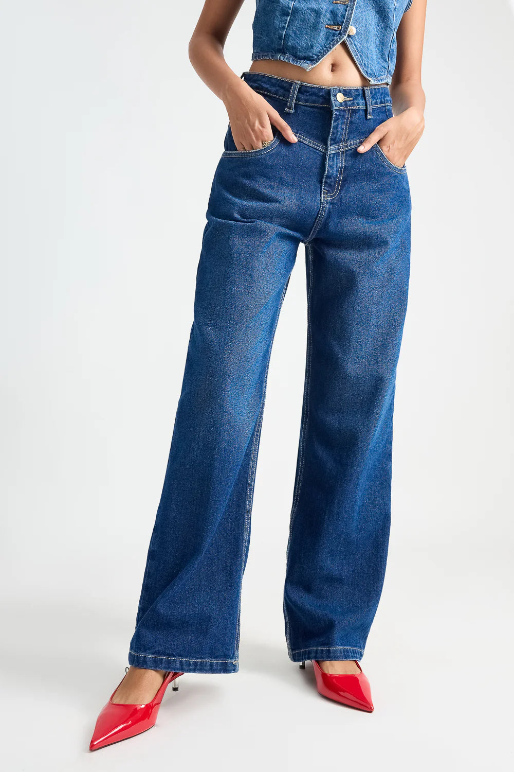 Versatile Dark Blue Fish Cut Womens Straight Fit Jeans for Casual Street Style Outfits
