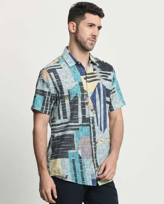 Contemporary Men’s Slim Fit Shirt with Artistic Digital Print