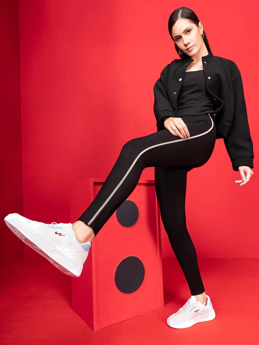 Elegant Women’s White Sneakers for Work, Travel, and Outings