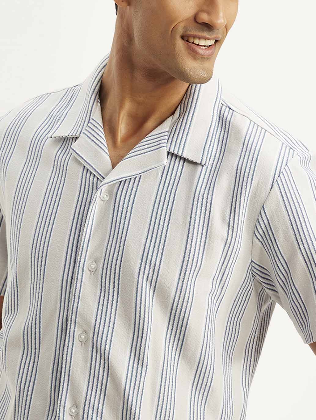 Trendy Striped Relaxed Fit Camp Shirt for Men in Comfortable Casual Style