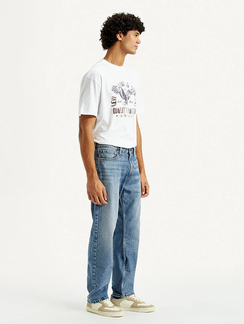 Relaxed Loose Fit Mid Rise Jeans for Men with Versatile Appeal