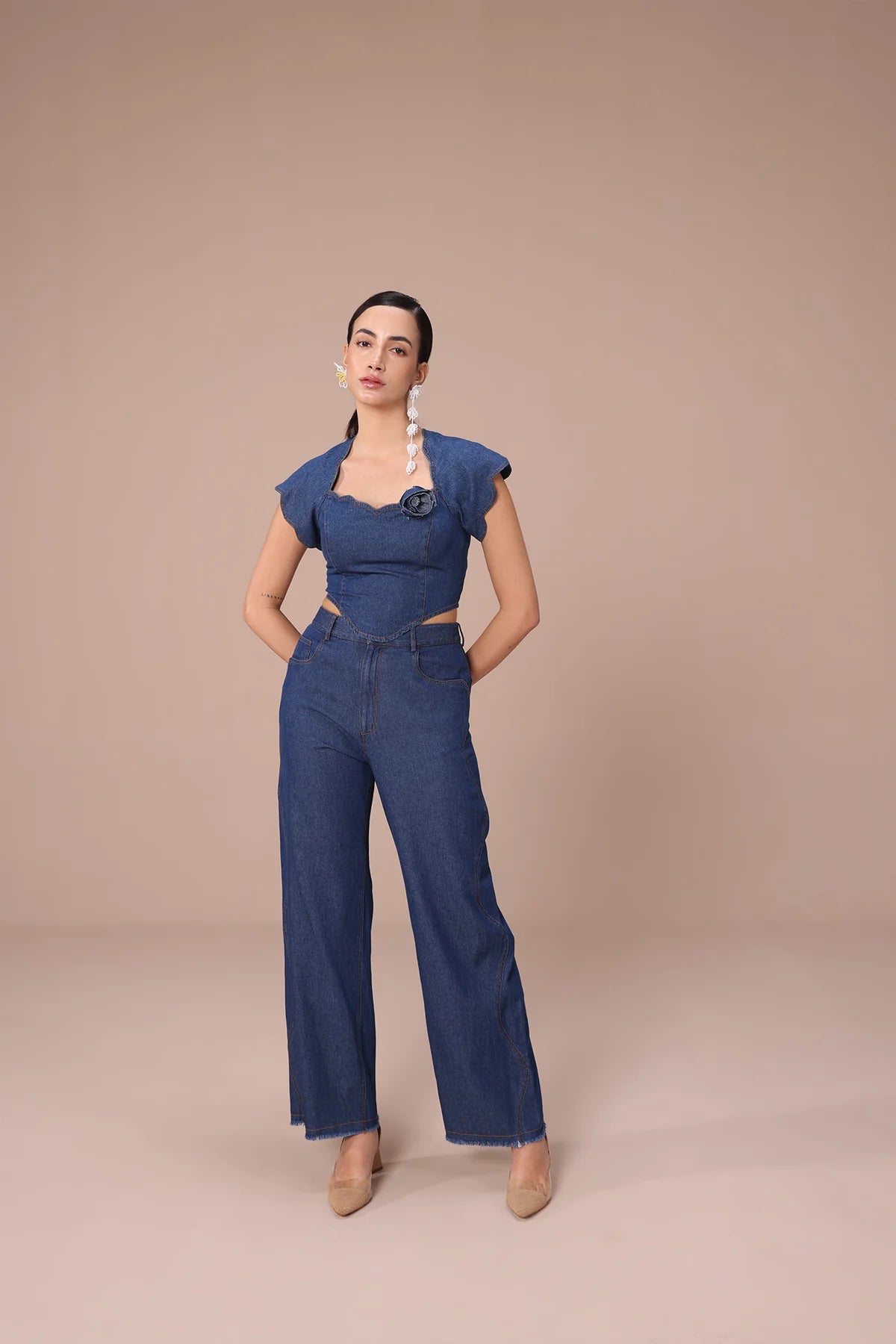 Comfortable Stretch Denim Jeans for Women with Modern Design