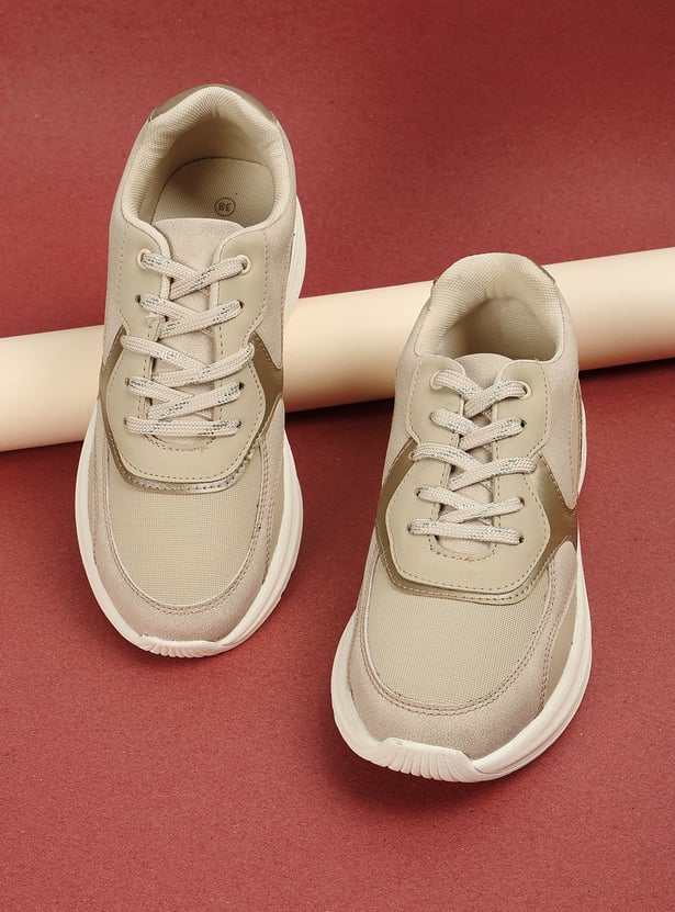 Modern Colourblocked Sneakers for Women for Walking and Outings
