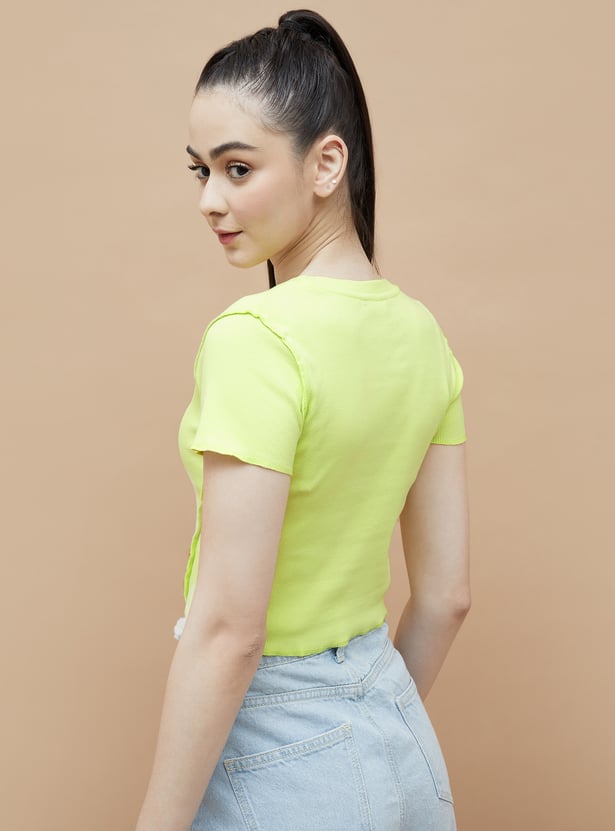 Versatile Women’s Knit Tee for Streetwear and Everyday Style