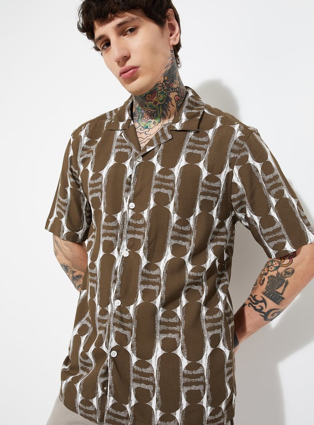 Stylish Men’s Printed Shirt with Resort Collar for Summer and Beach Outings