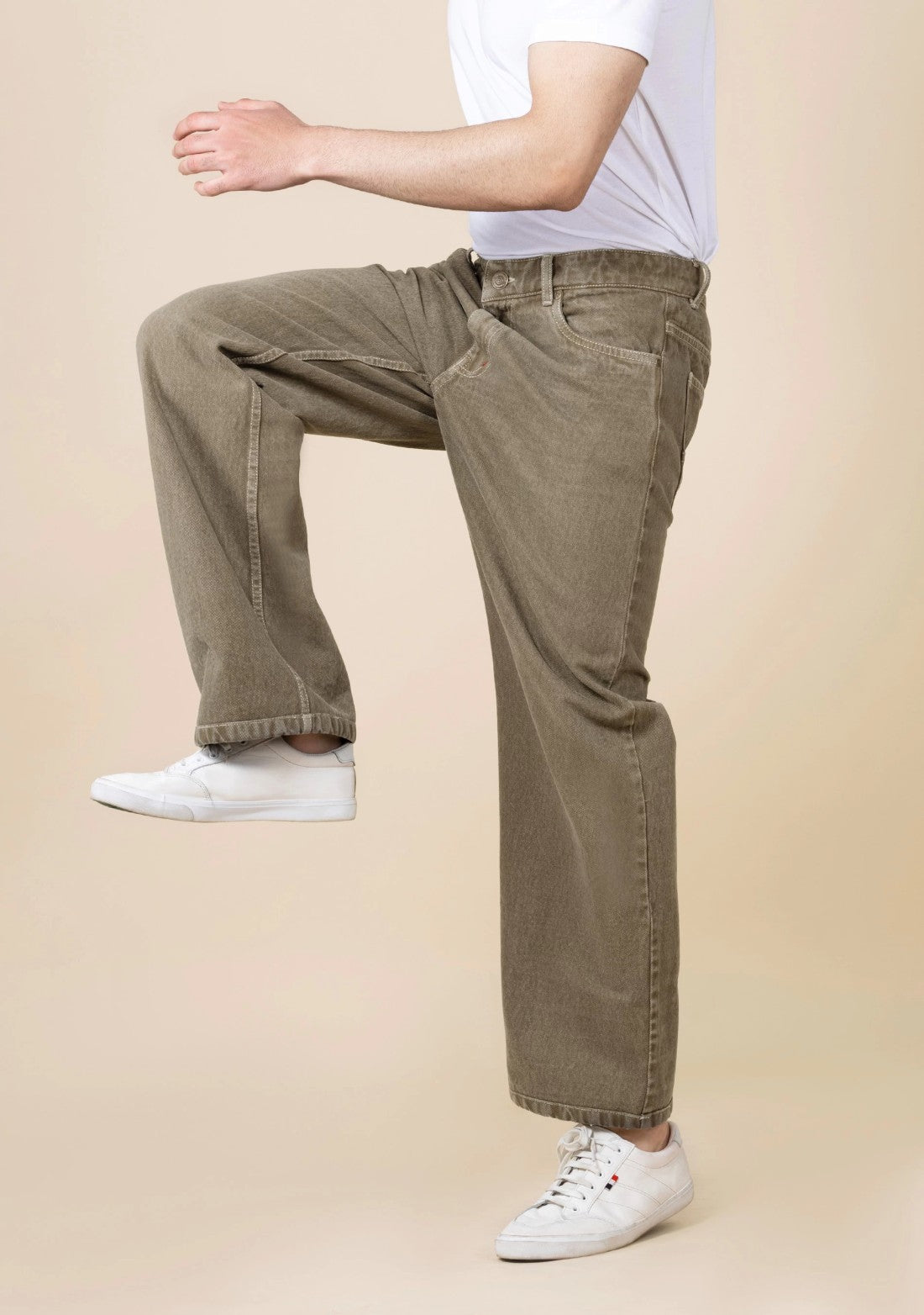 Brown Wide Leg Jeans for Men with Modern Look and Durable Fabric for Daily Use