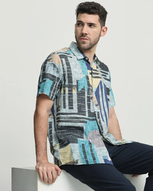 Contemporary Men’s Slim Fit Shirt with Artistic Digital Print
