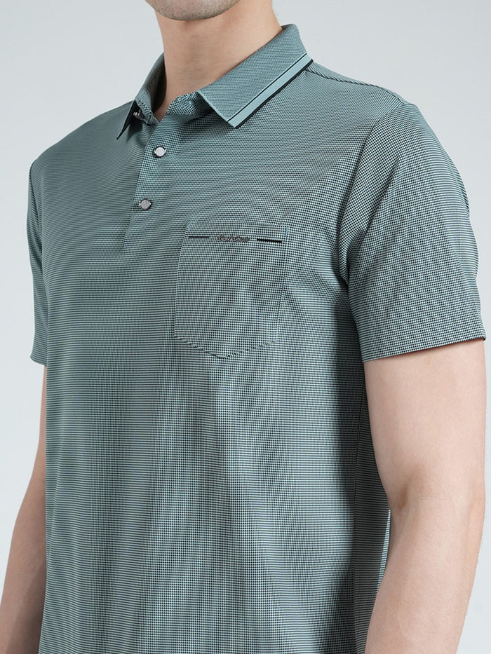 Solid Green Men’s Half Sleeve Collar T-Shirt – Comfortable Cotton Blend Polo Neck Top for Daily and Weekend Wear