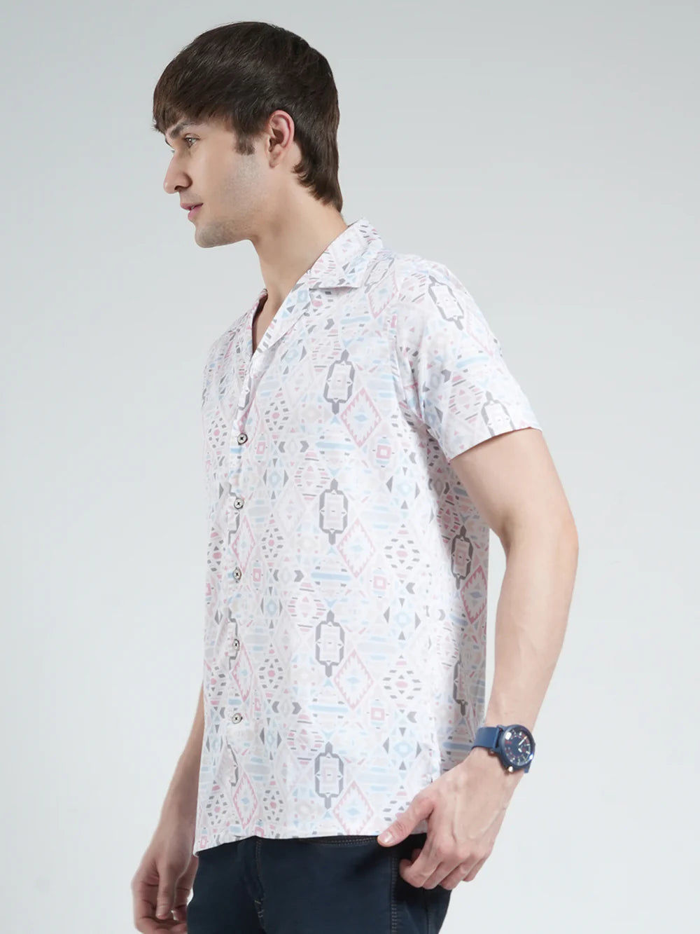 Fashionable Men’s Shirt in White with Half Sleeves and Printed Collar Accent