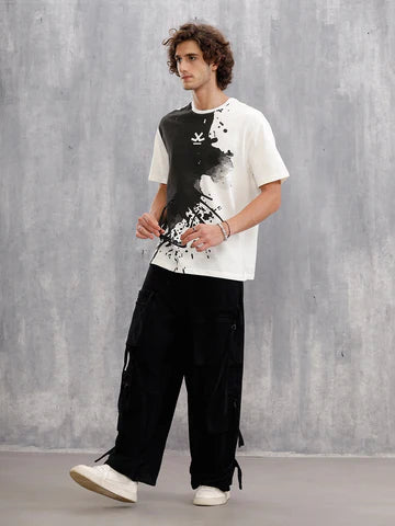 Men’s Off White Oversized Fit Placement Print T-Shirt – Comfortable Graphic Tee for Daily and Weekend Outfits