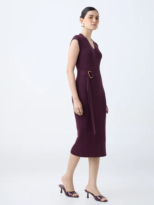 Sleek Wine Ribbed Bodycon Dress with Adjustable Waist Belt