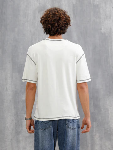 Men’s Off-White Premium Textured Knit T-Shirt – Stylish Contrast Stitch Seam Details for Contemporary Casual Outfits