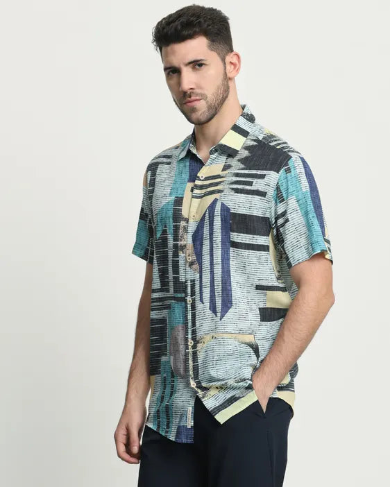 Contemporary Men’s Slim Fit Shirt with Artistic Digital Print