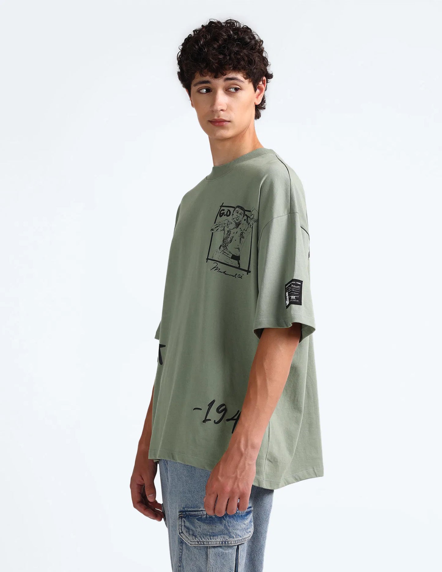 Comfortable Men’s Relaxed Fit Oversized T-Shirt for Daily Outfits