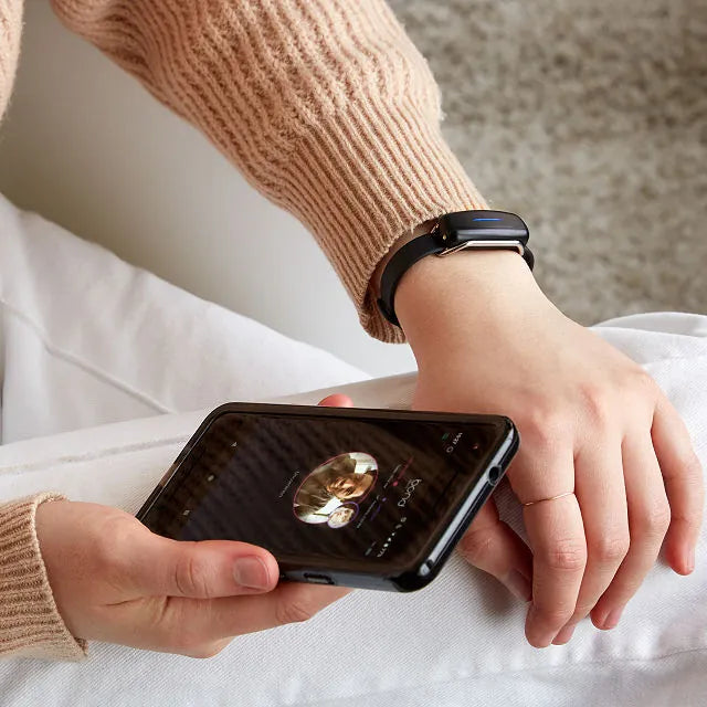 Long Distance Touch Bracelets Set Vibrating and Wireless for Couples and Friends Connection