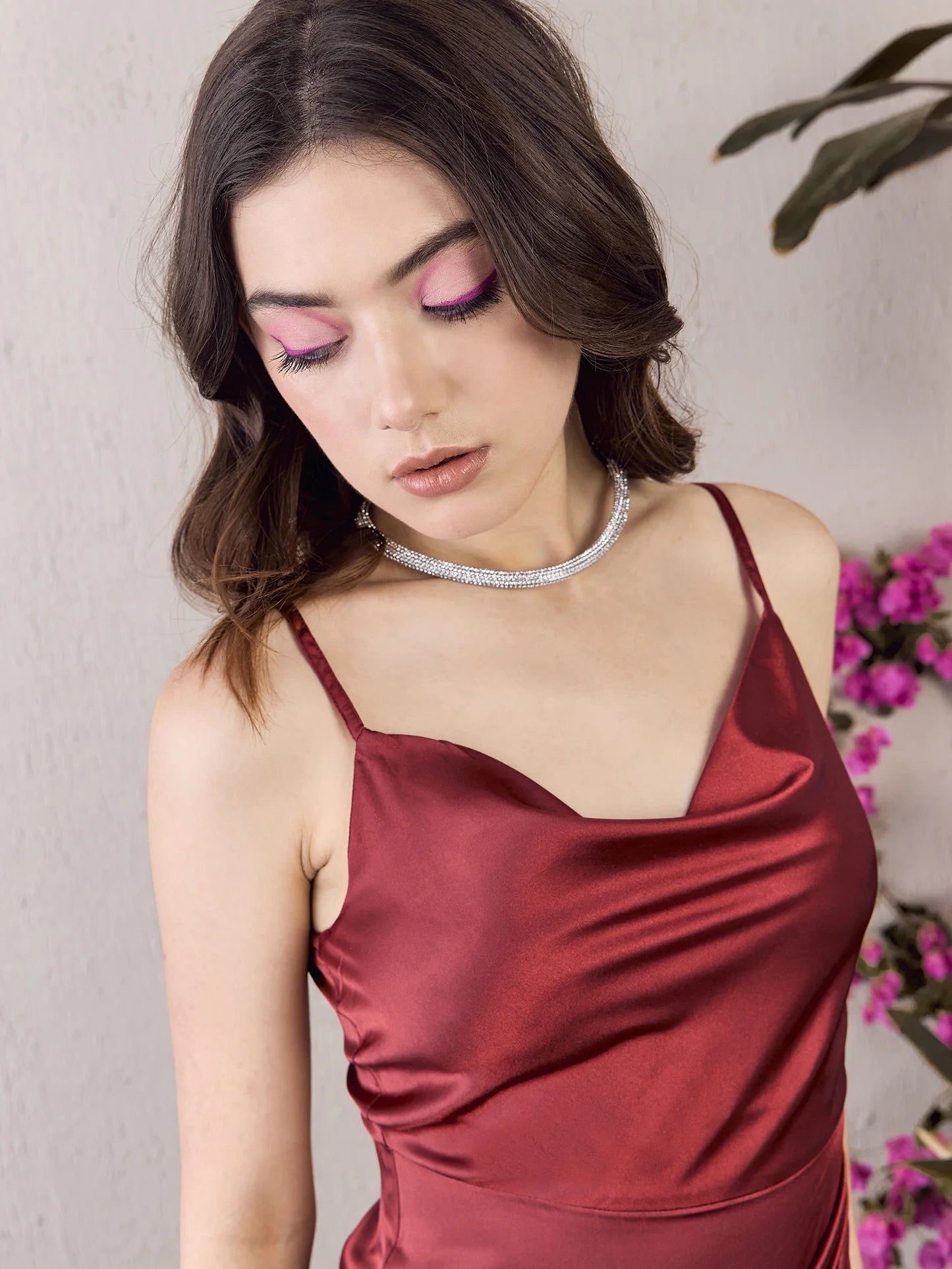 Maroon Cowl Neck Sleeveless Zipper-Up Tulip Hem Pleated Bodycon Mini Dress