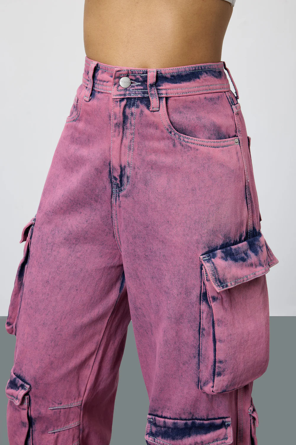 Edgy Blush Womens Baggy Straight Cargo Jeans Durable Utility Denim for Trendy Outfits