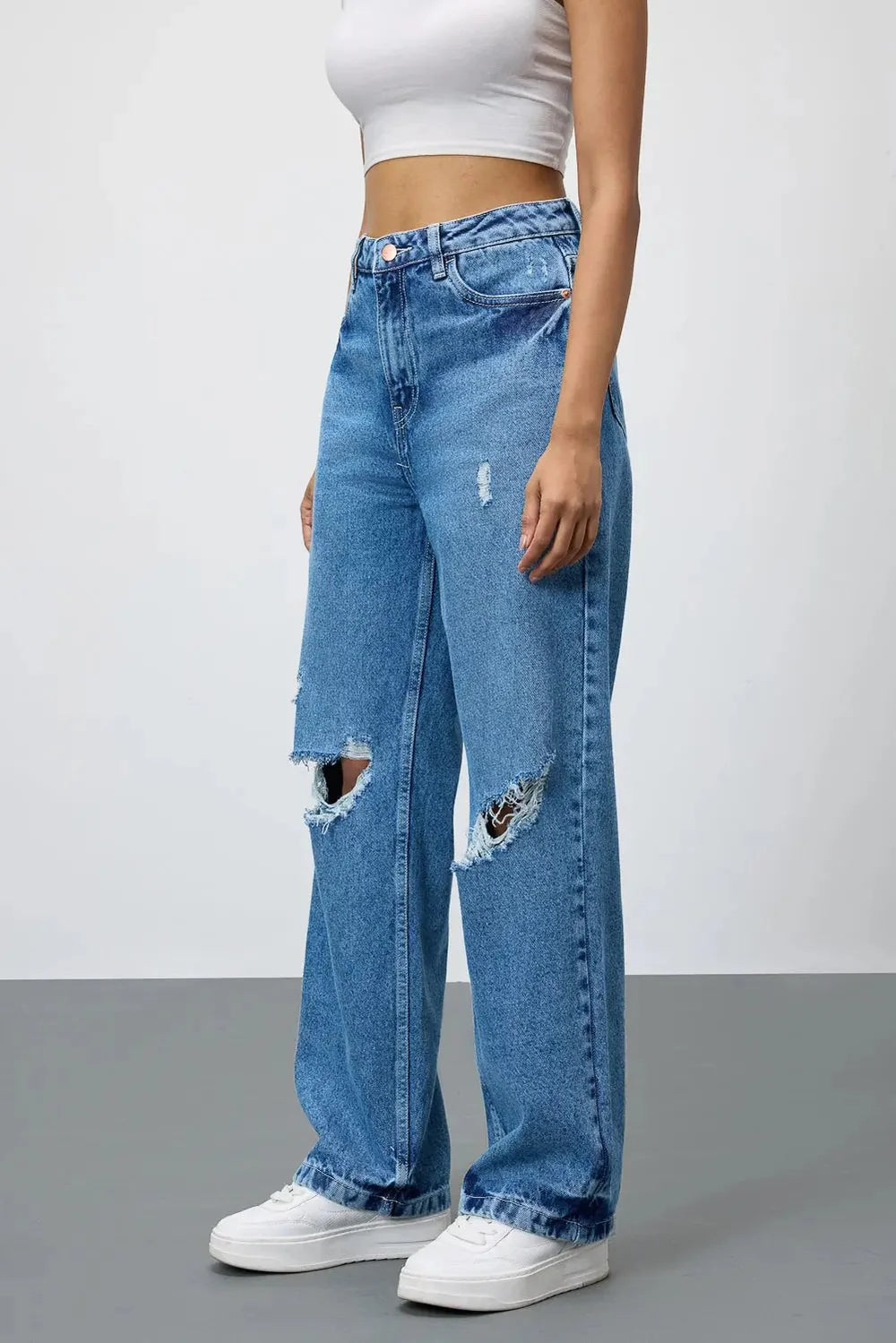 Premium Grunge Blue Ripped Womens Straight Jeans Casual Distressed Denim for Trendy Outfits