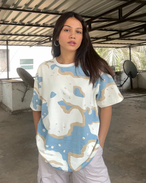 Oversized Wavy Graphic T-Shirt for Women Comfortable Loose Fit Casual Tee