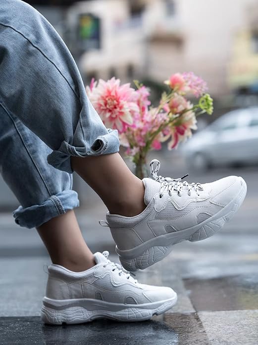 Durable Women Sneaker Shoes with Flexible Outsole and Modern Stylish Design