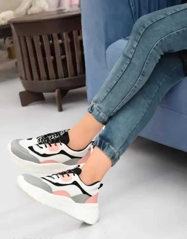 Everyday White Sneakers for Women Comfortable Breathable and Stylish Walking Shoes