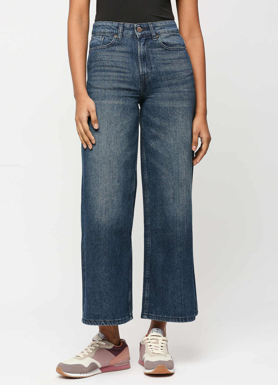 Streetwear Style Hailey Blue Wide Leg Jeans with High Waist Design