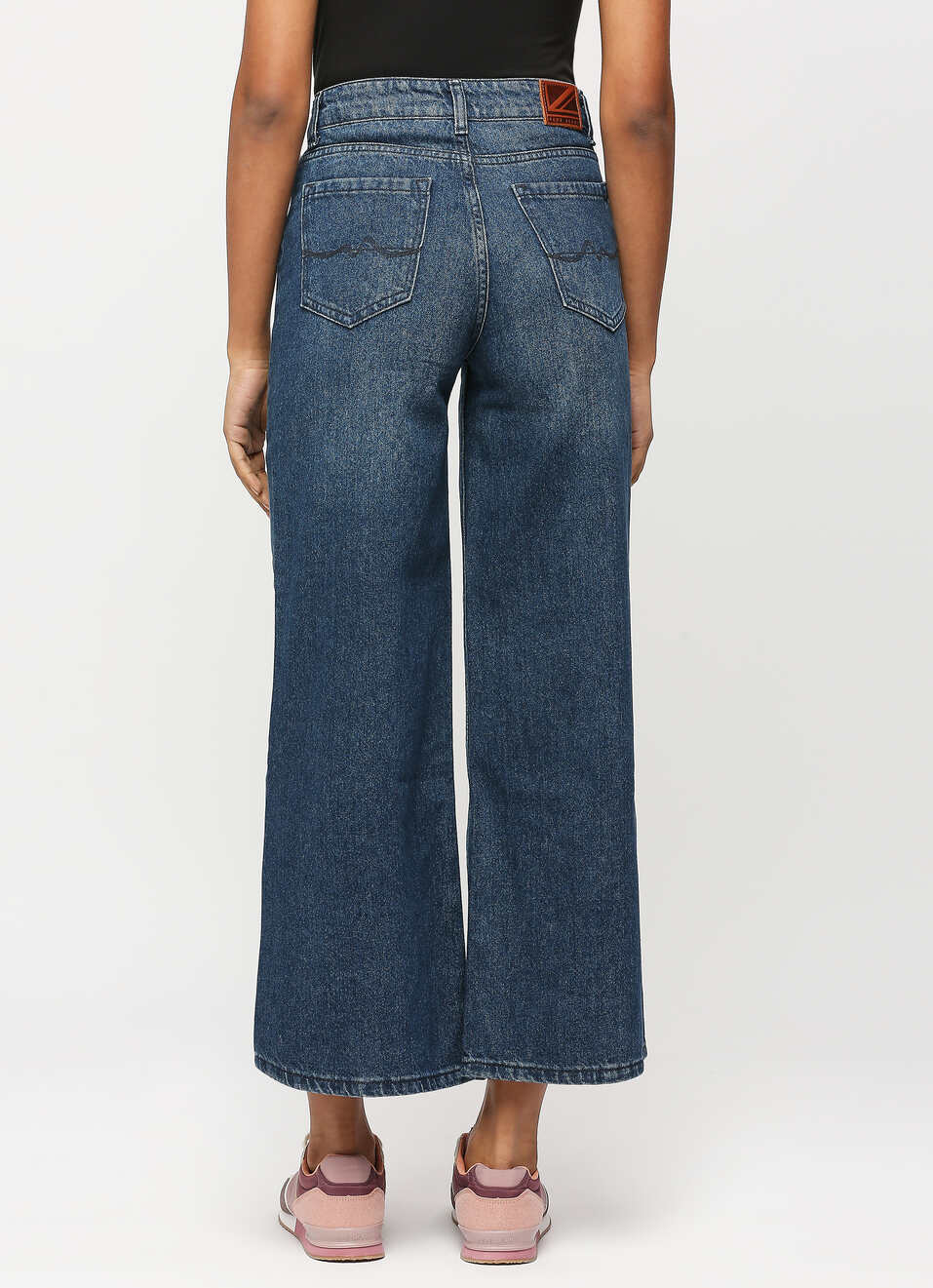 Streetwear Style Hailey Blue Wide Leg Jeans with High Waist Design