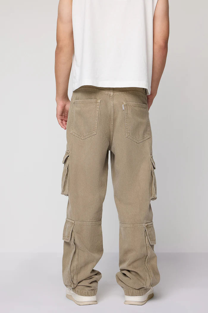 Khaki Baggy Fit Cargo Jeans for Men Designed for Comfort and Everyday Wear