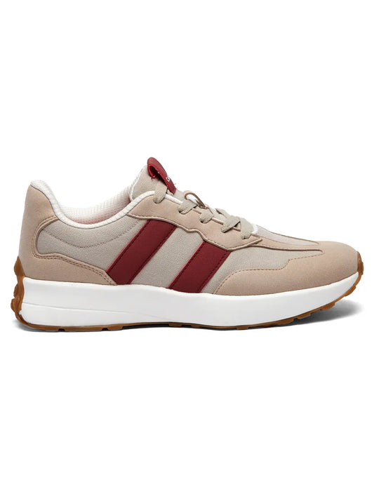 Fashionable Men’s Beige Sneakers for Work, Travel, and Weekend Wear