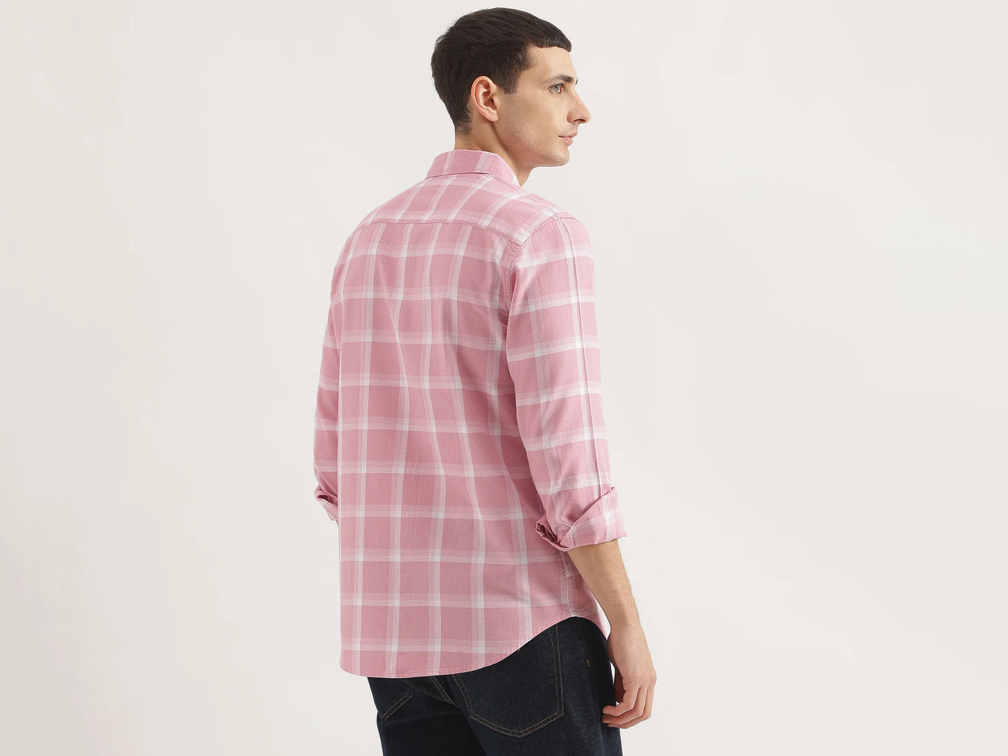 Elegant Regular Fit Checkered Shirt for Men Featuring Button-Down Collar Detail