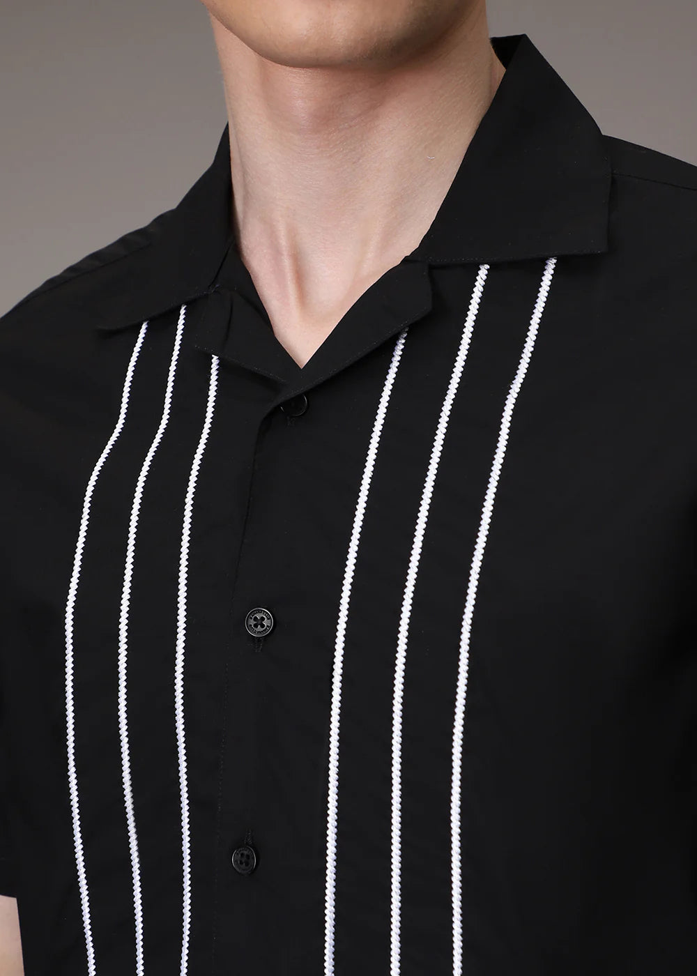 Elegant Black Embroidered Shirt for Men Featuring Modern Line Detailing