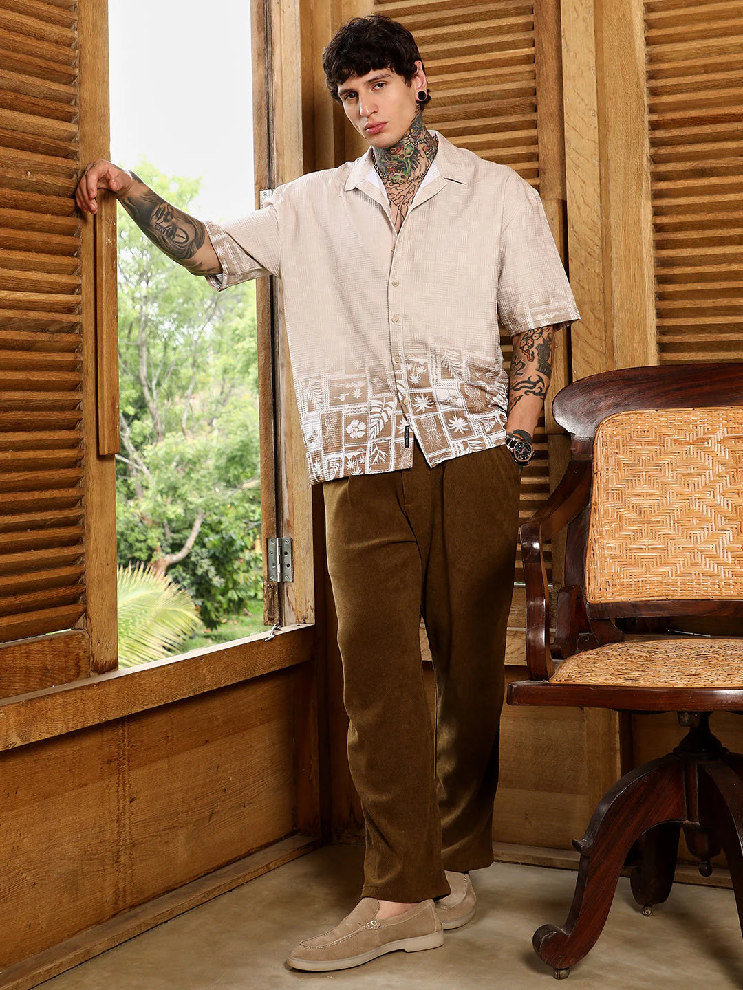 Textured Ombre Tactile Shirt with Tropical Gradient Design for Daily and Vacation Wear