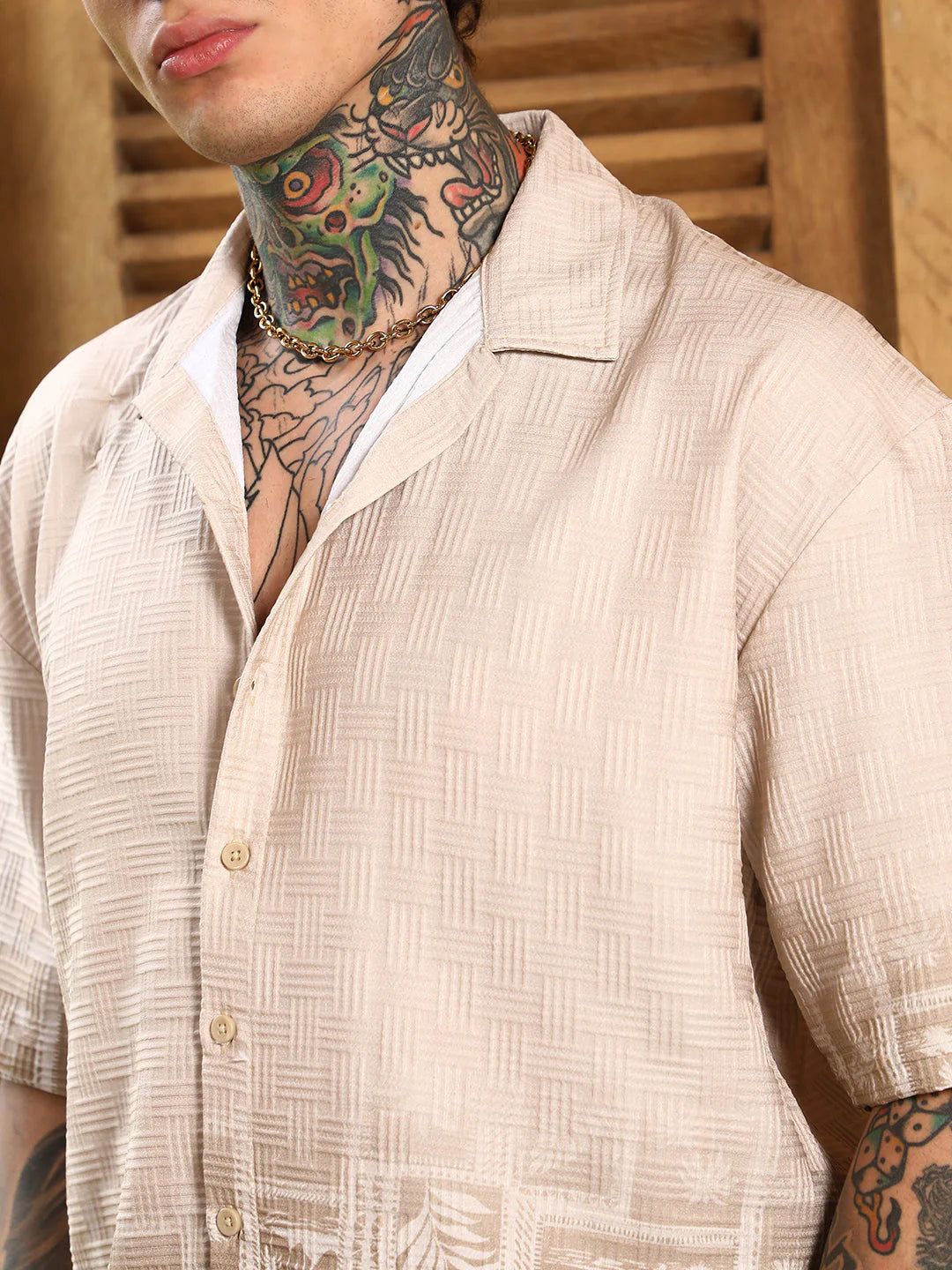 Textured Ombre Tactile Shirt with Tropical Gradient Design for Daily and Vacation Wear