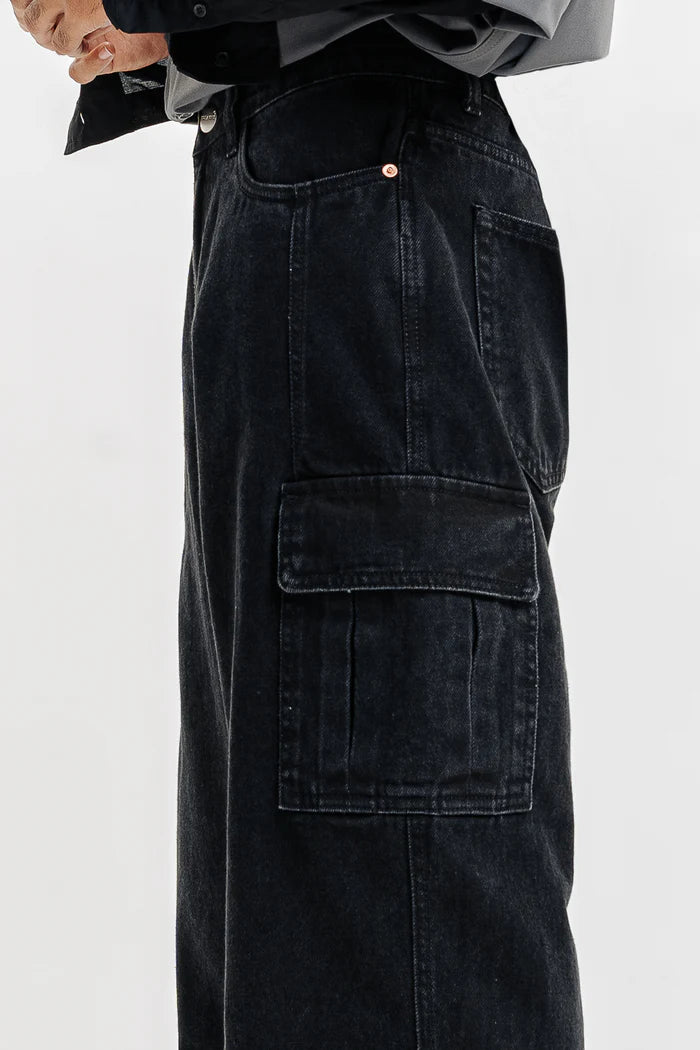 Coal Cut Baggy Straight Cargo Jeans for Men with Multiple Pockets and Relaxed Fit