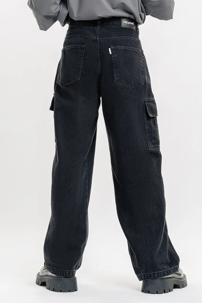 Coal Cut Baggy Straight Cargo Jeans for Men with Multiple Pockets and Relaxed Fit