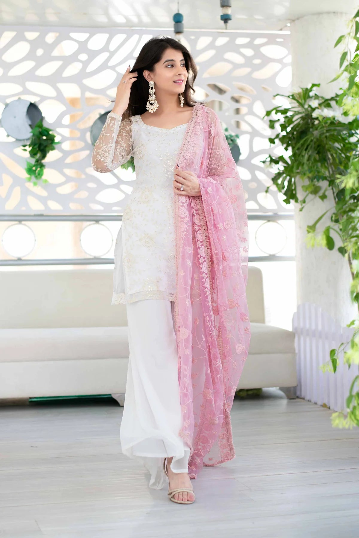 Women Elegant White Palazzo Kurta Suit Set with Contrast Pink Dupatta and Thread Work