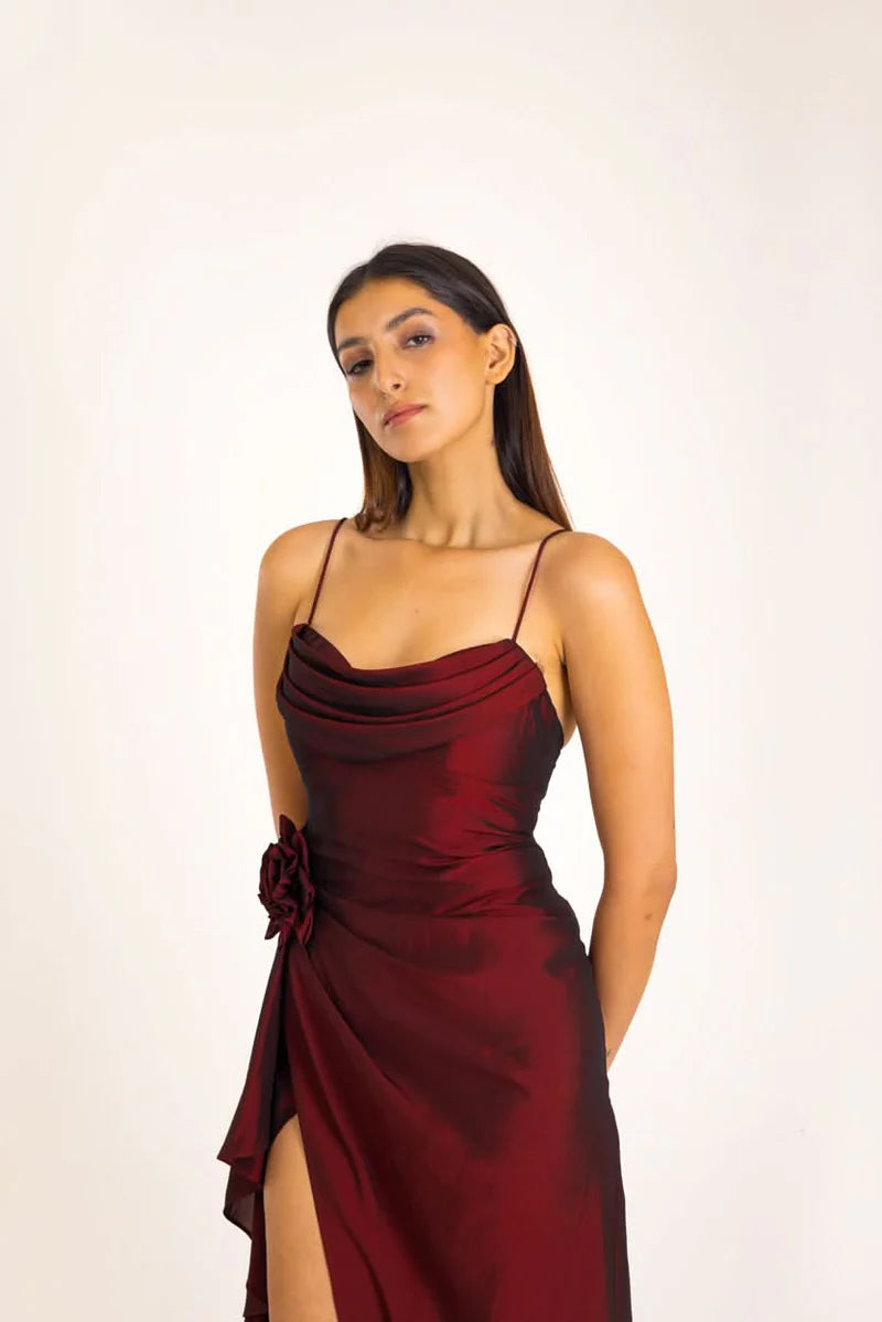 Women’s Rose Long Cocktail Dress with Stylish Neckline