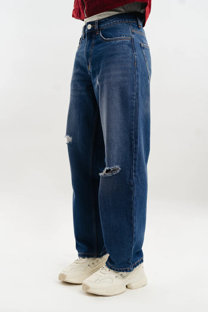 Sapphire Blue Straight Leg Denim Jeans for Men Ideal for Casual and Everyday Wear