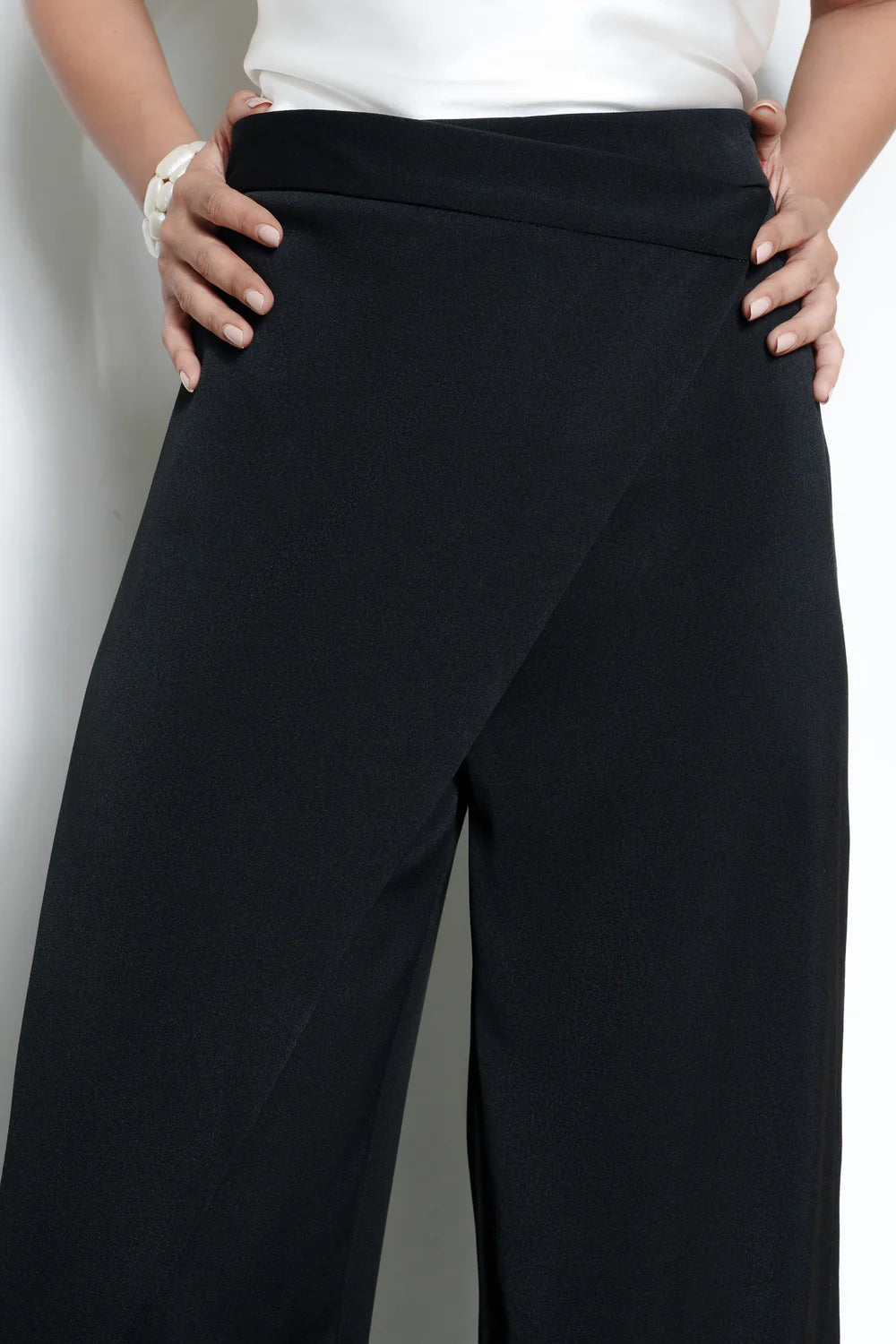 Basic Black Pareo Womens Straight Korean Pants with Minimalist Chic Streetwear Vibe